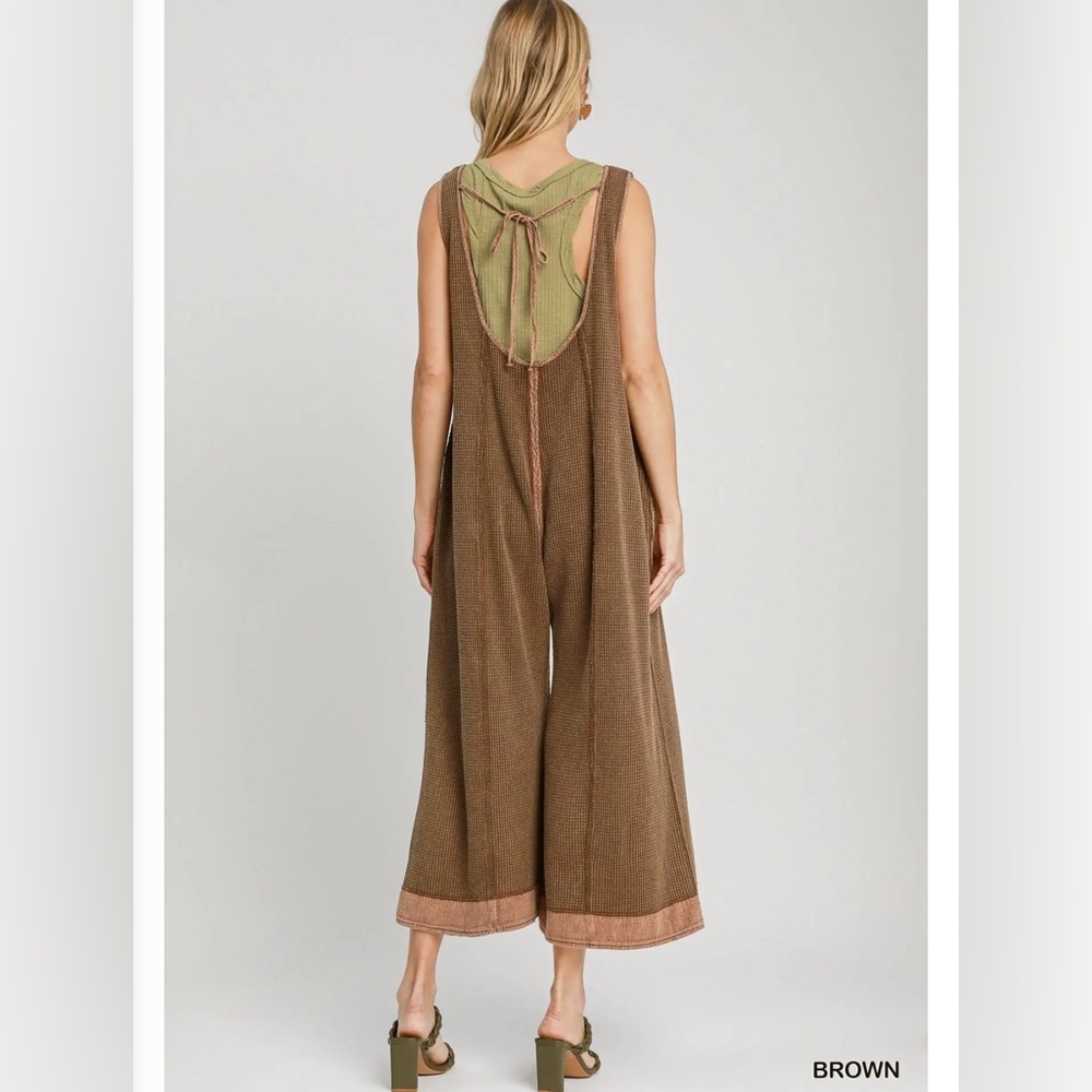 Umgee NWT SMALL Waffle knit Brown Sleeveless Jumpsuit - Picture 5 of 6